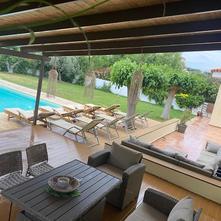 Relaxing Villa With Swimming Pool And Garden Agios Georgios  外观 照片