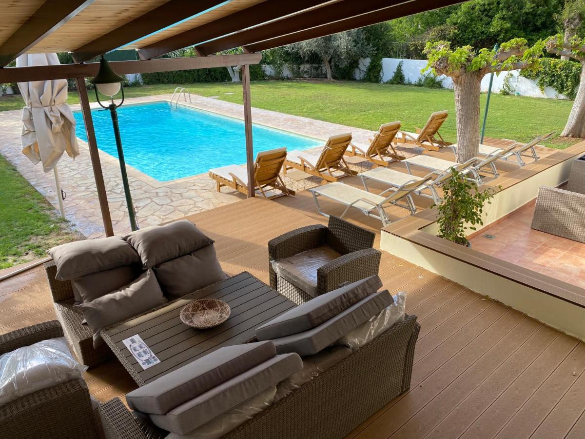 Relaxing Villa With Swimming Pool And Garden Agios Georgios  外观 照片