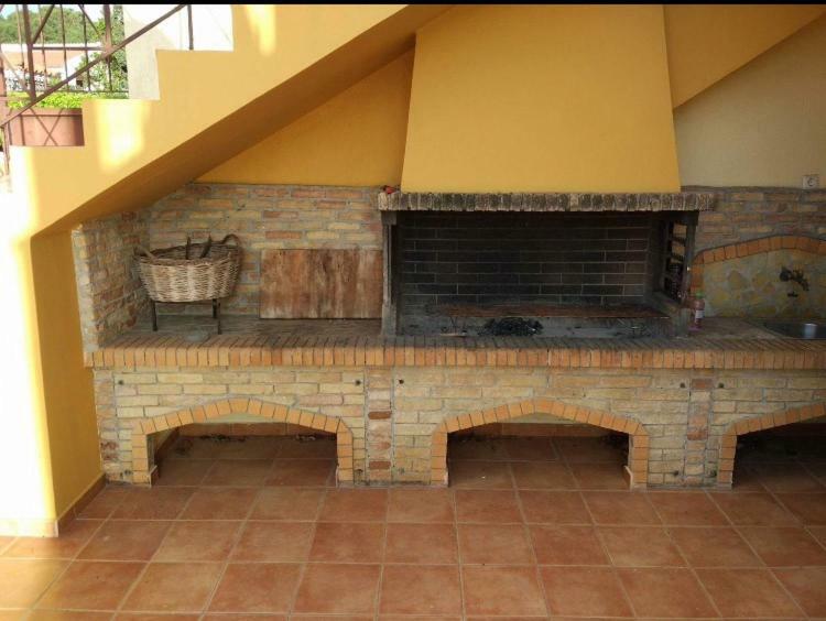 Relaxing Villa With Swimming Pool And Garden Agios Georgios  外观 照片