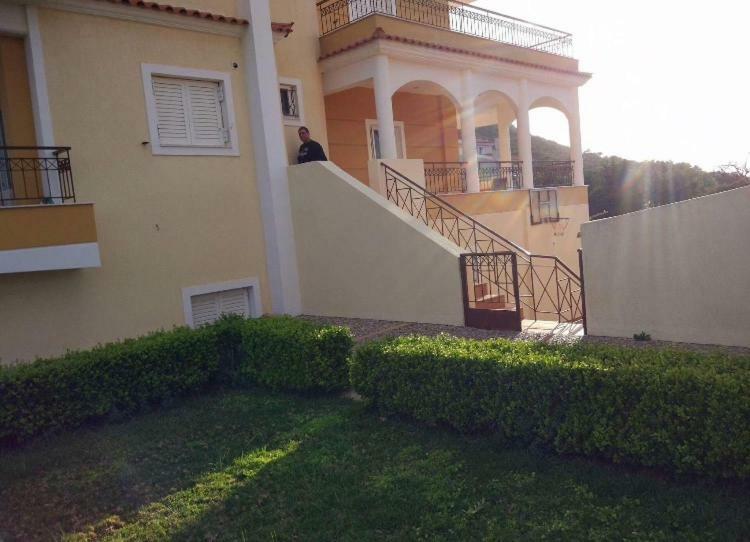 Relaxing Villa With Swimming Pool And Garden Agios Georgios  外观 照片