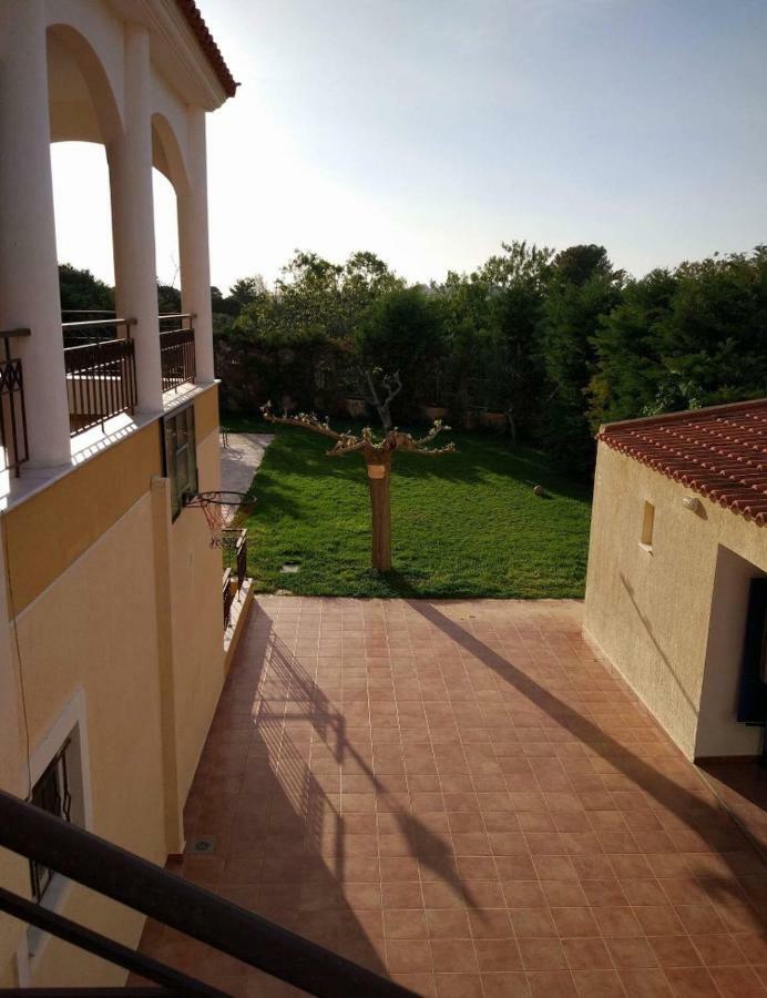 Relaxing Villa With Swimming Pool And Garden Agios Georgios  外观 照片