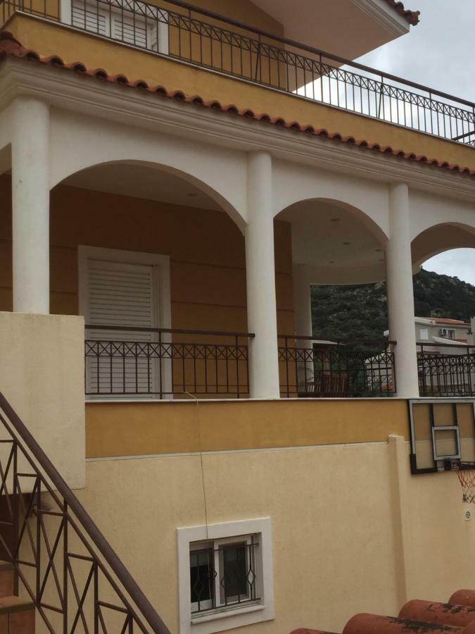 Relaxing Villa With Swimming Pool And Garden Agios Georgios  外观 照片